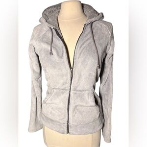 La Vie En Rose Gray Women's Sweater